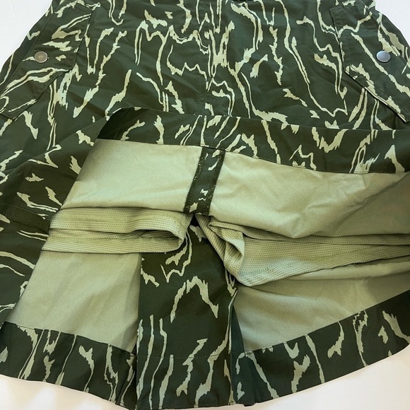 Athleta Vienna Cargo Skort Size 10 Eucalyptus Olive Green - Picture 3 of 9